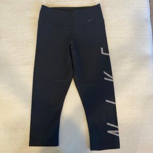 Nike Crop Workout Leggings